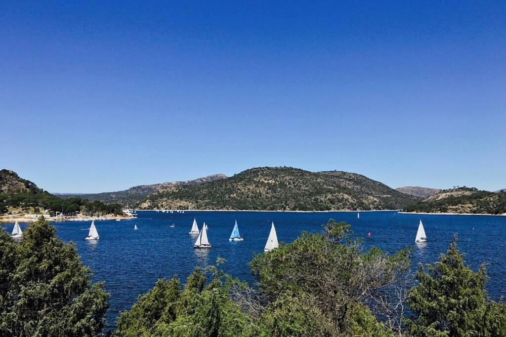 Вилла La Casita De Noe Con Vista Al Pantano De San Juan Сан-Мартин-де-Вальдейглесьяс Экстерьер фото